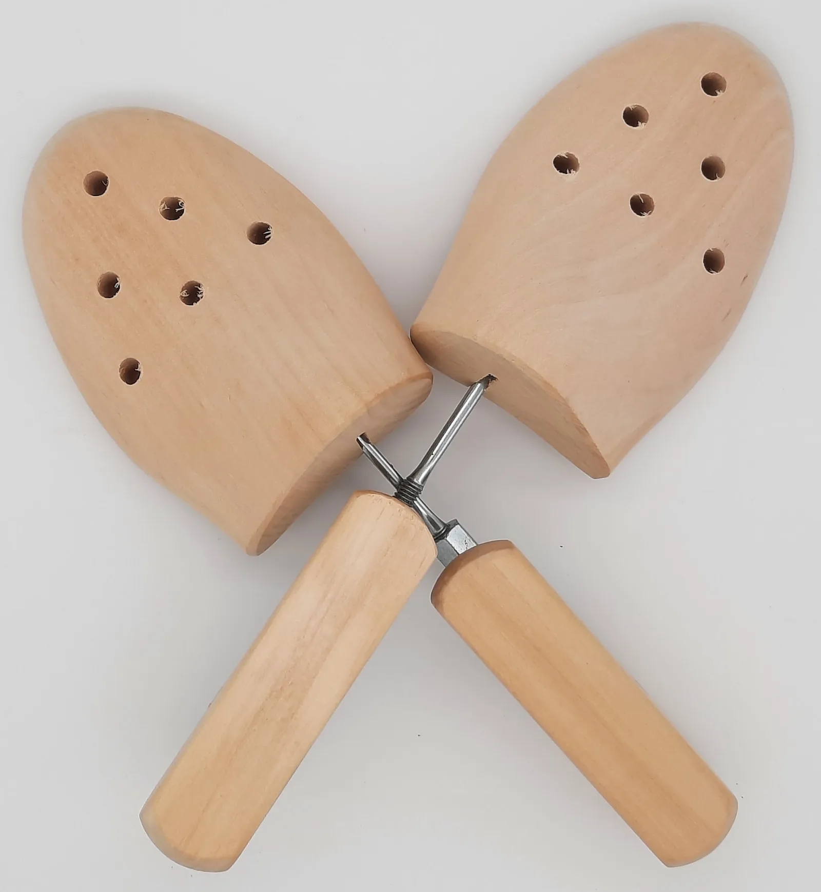 Schuhspanner aus Holz im Geschäft