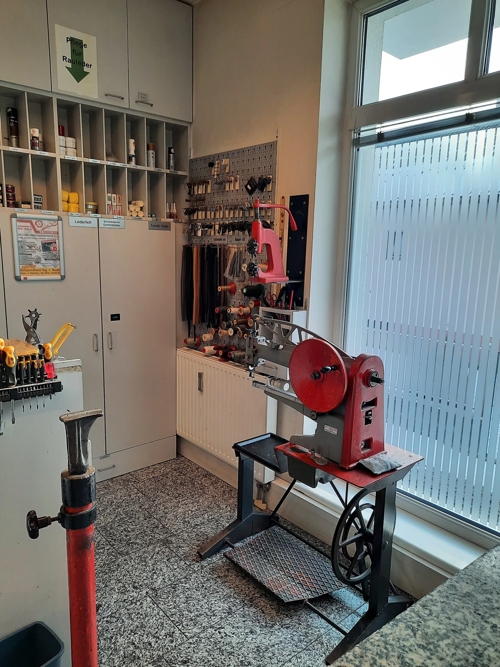 Werkstatt für Schuhreparaturen